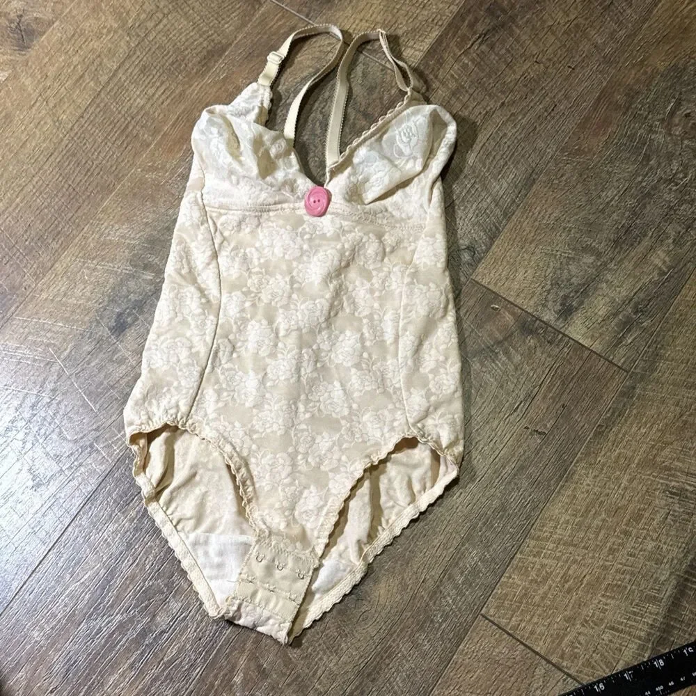 Vtg Nwt Flexees Bodyshaper Bodysuit Beige Tan Size 33B Style 3805 Floral Shaper